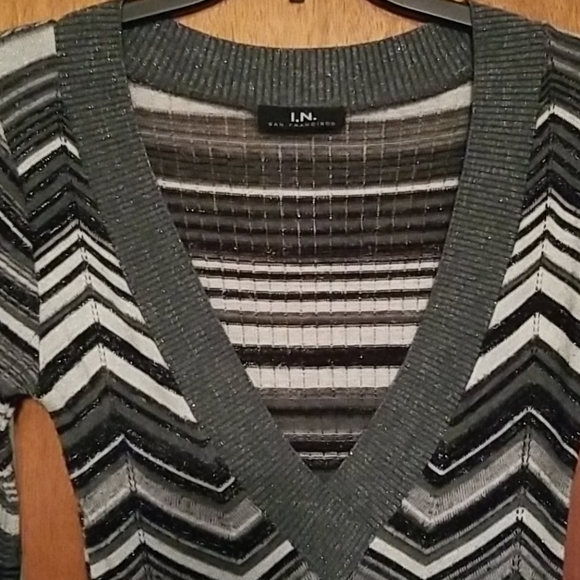 Top - Picture 2 of 2